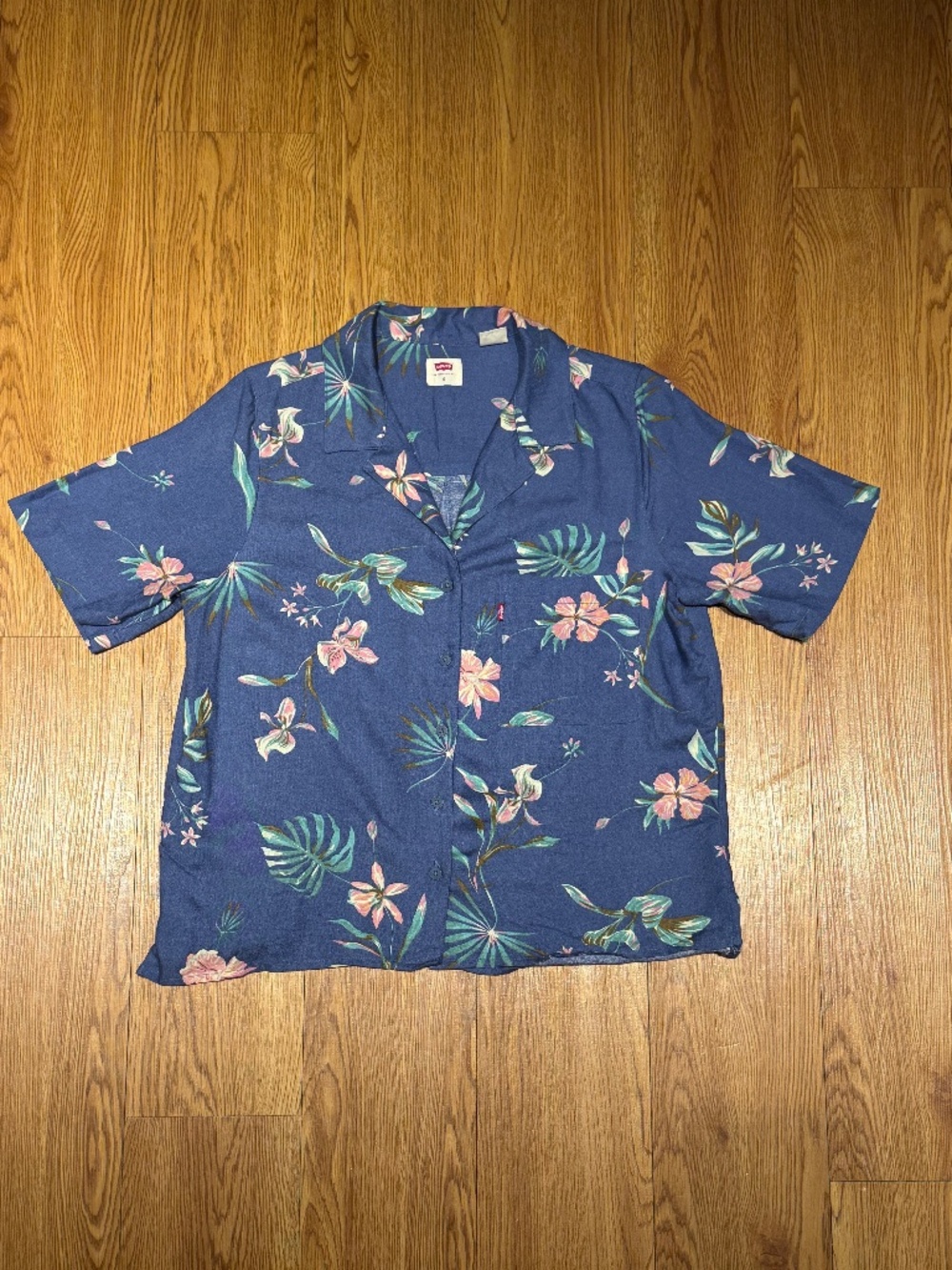 Levi’s Navy Floral Hawaiian Camp Shirt Button Up Small